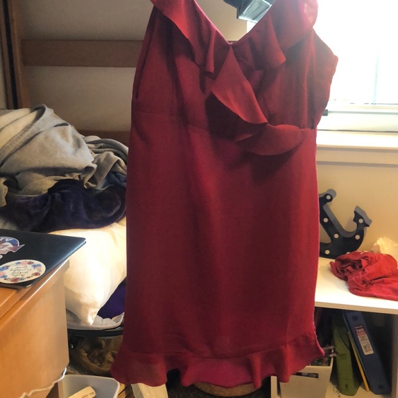 Symmetrical berry dress - Picture 2 of 3